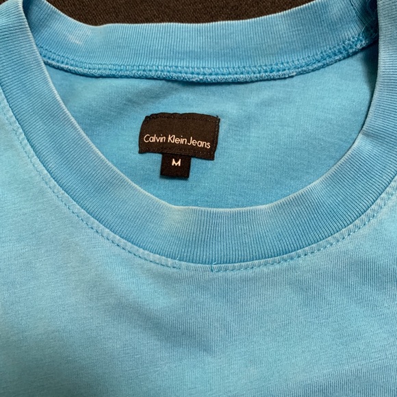 Calvin Klein Men’s T-Shirt - Picture 3 of 4